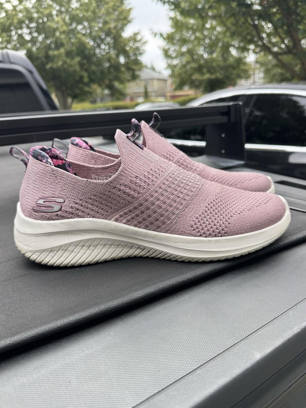 Skechers Ultra Flex 3.0 Looks To Thrill Womens Size 9 Mauve Slip On Sneakers